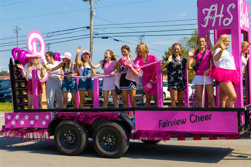 Schools celebrate homecomings